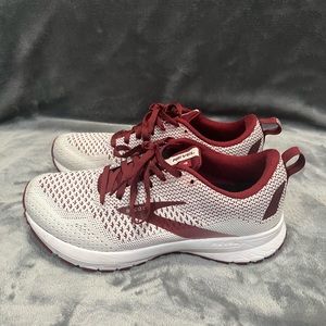 Brooks Revel 4 Women’s size 7